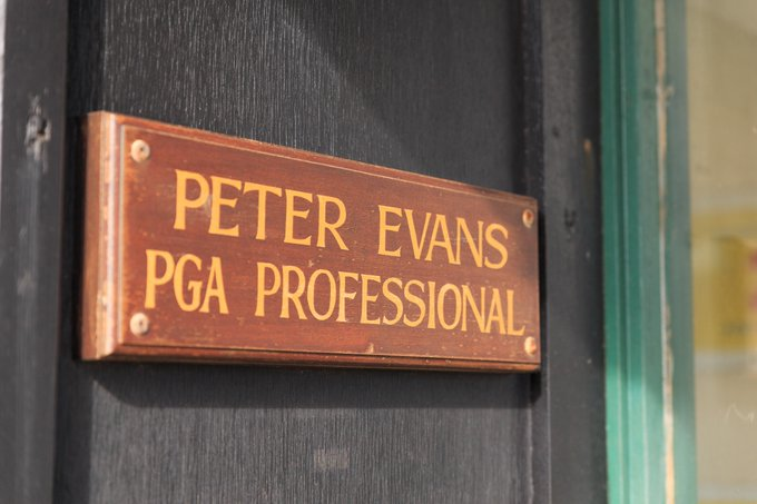 A fantastic opportunity has become available for a 
<a href="/ThePGA/">The PGA</a>
 trainee assistant to join Peter Evans &amp; his Professional team 
<a href="/Royal_Porthcawl/">Royal Porthcawl Golf Club</a>
 Apply with covering letter &amp; CV to peter@peterevanspga.com