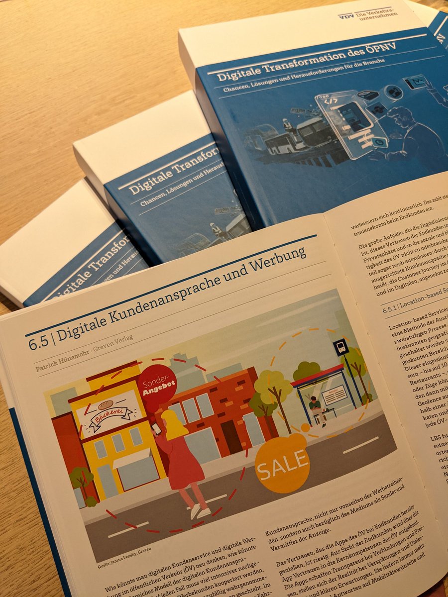 Da ist es: Das Blaue Buch des <a href="/VDV_Verband/">VDV</a> zum Thema "Digitale Transformation des ÖV" bei dem ich als Mitautor zum Thema Digitale Kundenansprache und Werbung schreiben dürfte! #Autorenleben #öv #oepnv