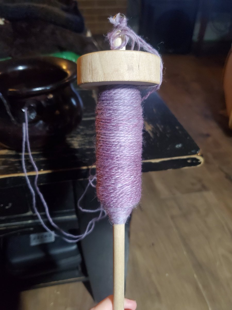 authorhbryant's tweet image. I spin yarn when I'm not spinning yarns 🤣
100% merino wool, dyed with food coloring, fingerweight.
#kneeslapper #writinglife #dropspindle #merinowool