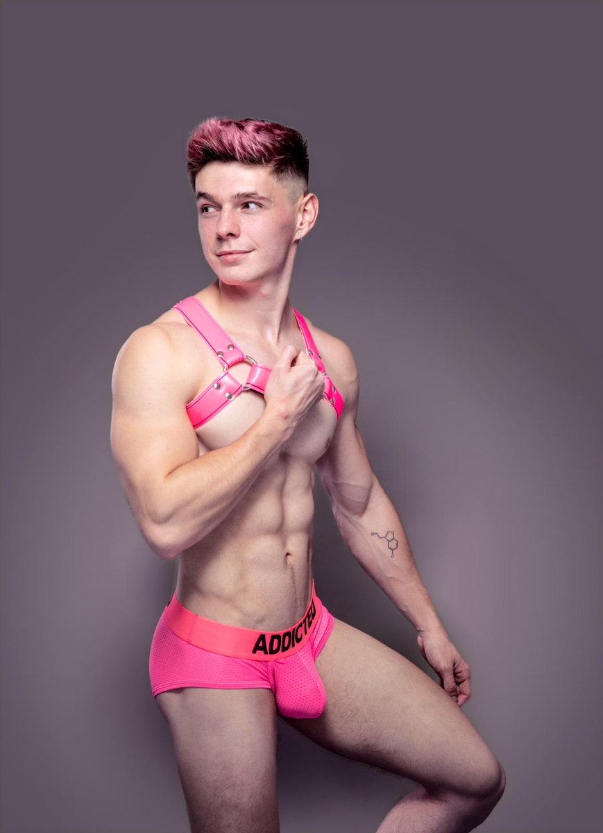 So does Lewis RING UP NEON MESH BRIEF: http://addicted.es/en/home/2253-ad95...