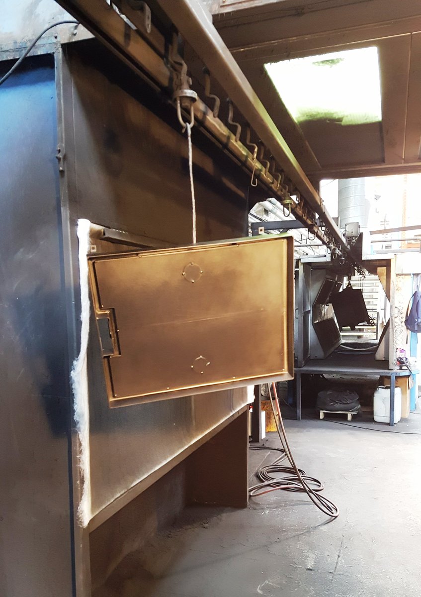 burleyfires's tweet photo. It's a cold snowy #MakerMonday & we are busily #manufacturing our 'Custom Made Gas Burners' https://t.co/BeMaSCiOo4 perfect for converting solid fuel fire grates. We also have some very old equipment that we use to make them! Made in #Rutland from #BritishSteel #ukmfg #flypress https://t.co/QeXuNY8t4v