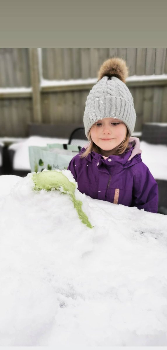Emmcharl's tweet photo. ❄️Snow day❄️Isabella had lots of fun creating volcanoes in the garden @StJosSudbury https://t.co/D9rrgglQt0