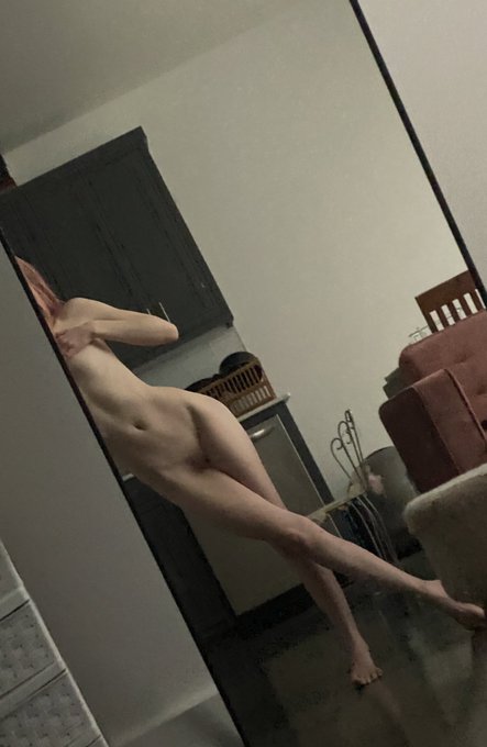 G&rsquo;morning Twitter ☀️  Say it back! 💖 https://t.co/GQcqQXznWw