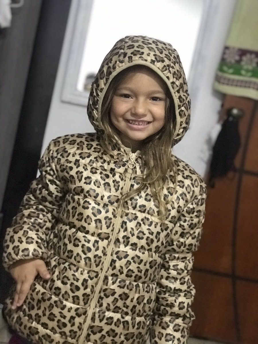 Adamgoomes's tweet photo. Seu sorriso é contagiante seu amor é indispensável sua presença é primordial não vivo sem vc, vc e td pra mim filha te amo tanto minha pequena sempre vai ser minha pequena te amo filha 😍😍😍😍😍 #minhamodelo https://t.co/lXOxAWpCGG
