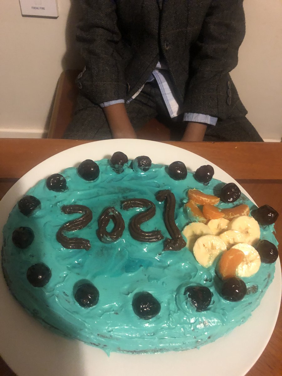 CoonerMrs's tweet photo. Some more lovely cake entries by our fabulous Year 2 children.😀 @LozellsPrimary @kirandeep_samra @AnjumSu23911322 https://t.co/sT342GALxQ
