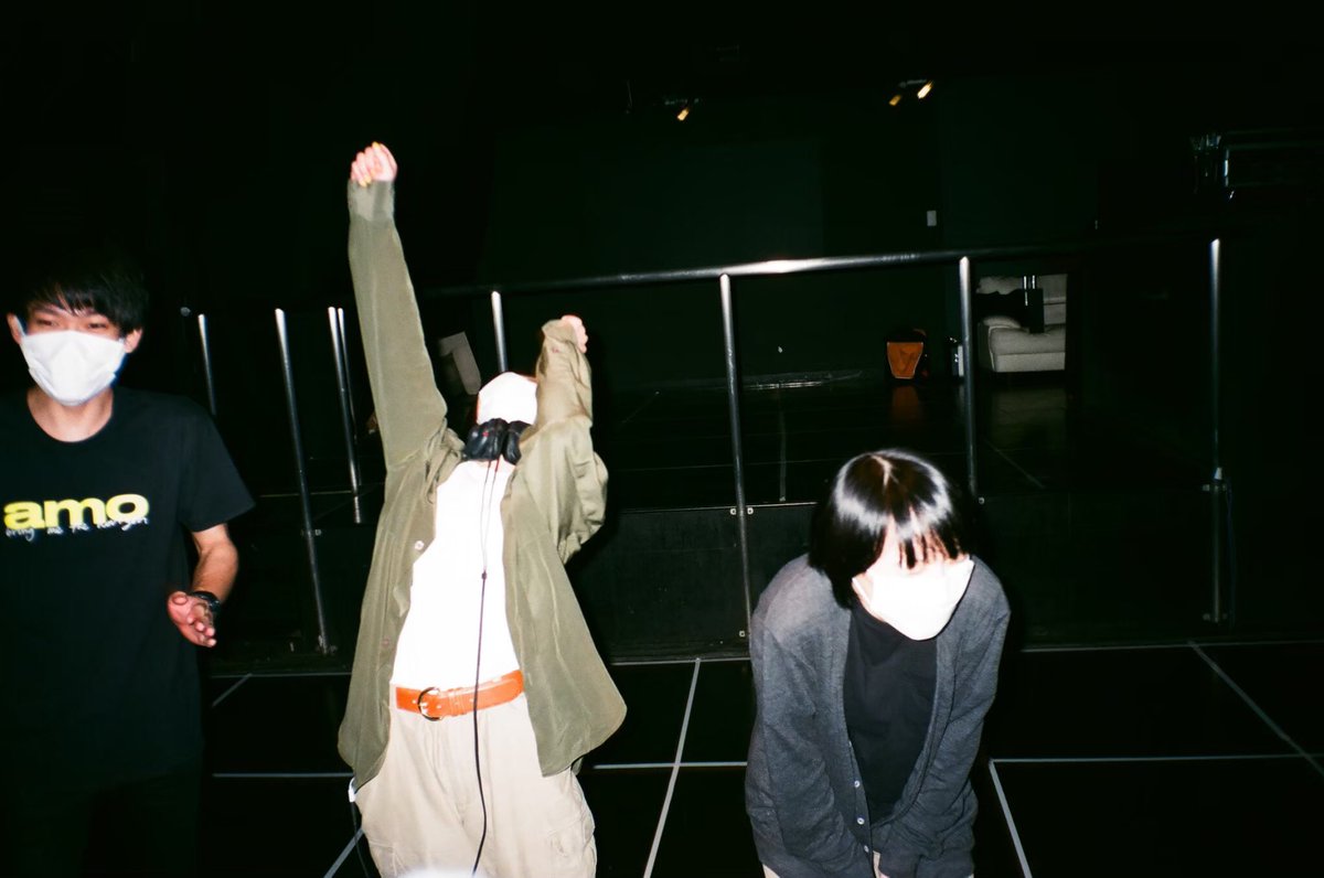 elizabethmiyaji's tweet photo. PEDROドキュメント「「SKYFISH GIRL -THE MOVIE-」ご覧頂いた皆さま、ありがとうございました

トーク、口下手ですみません…カメラの前で喋るのって大変ですね…
アユニちゃん、田渕さん、毛利さん、スタッフの皆さん、いつもありがとうございます

武道館で、ライブハウスで、またお会いしましょう！ https://t.co/yC0a03NR4L