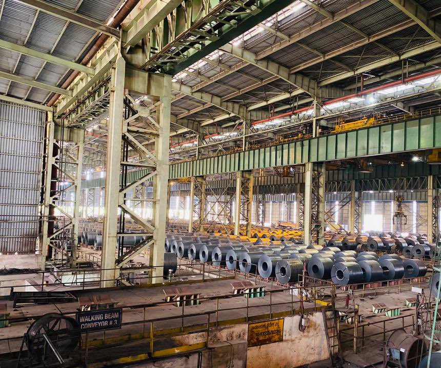 MPNaveenJindal's tweet photo. Also had an inspiring visit to the JSW Vijayanagar Plant. Always great to be here🙏 @TheJSWGroup @jswsteel https://t.co/VZoAVPCflh