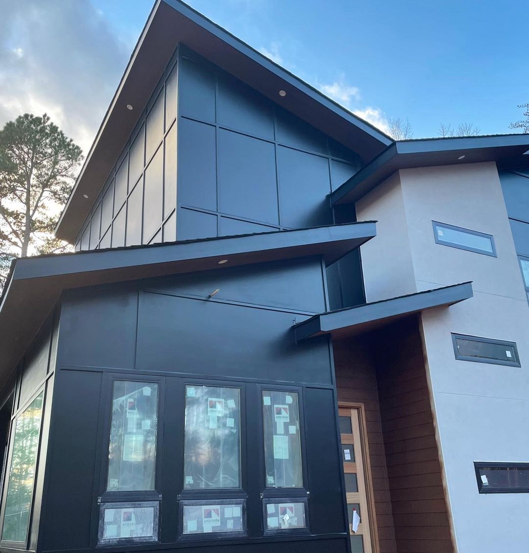 AlluraUSA's tweet photo. Modern lakeside cabin: re-imagined. 

Allura stained fiber cement soffit and siding looks so perfect these homeowners attempted to make the real wood match it! 
.
Reposted from: @modernlkn https://t.co/7TYxuMYYhc #allura
#AlluraUSA #BuildWithAllura #residential #LapSiding https://t.co/aDHqvvsbrH