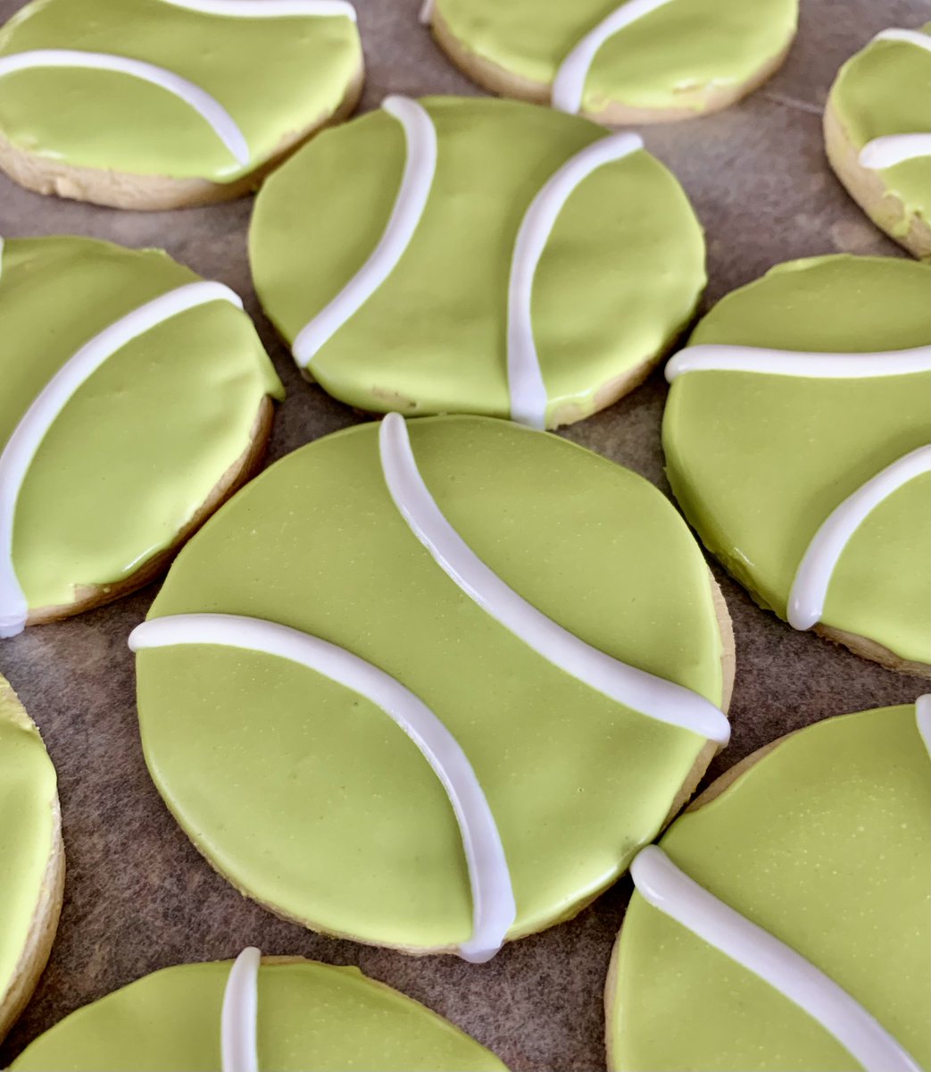Made this batch of #tennis cookies to help celebrate our #Canadians hitting the courts at the <a href="/AustralianOpen/">#AusOpen</a>. <a href="/TennisOntario/">Tennis Ontario</a> <a href="/TennisCanada/">Tennis Canada</a> <a href="/Bandreescu_/">Bianca</a> <a href="/felixtennis/">Félix AugerAliassime</a> <a href="/denis_shapo/">Shapo</a> <a href="/milosraonic/">Milos Raonic</a> <a href="/VasekPospisil/">Vasek Pospisil</a> and more.