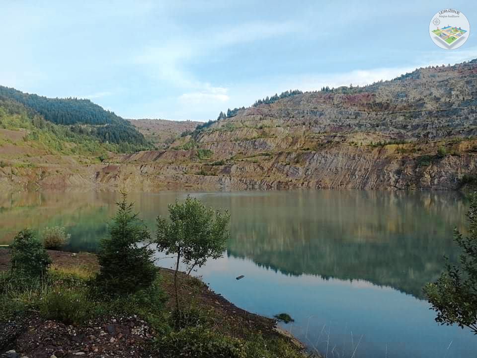 Mapofculture1's tweet photo. The lake itself, with his beauty leaves breathless every visitor. For nature lovers and lake lovers we definitely recommend to visit this beautiful pearl of Bosnia and Herzegovina. https://t.co/w9Xu7zUeYV
