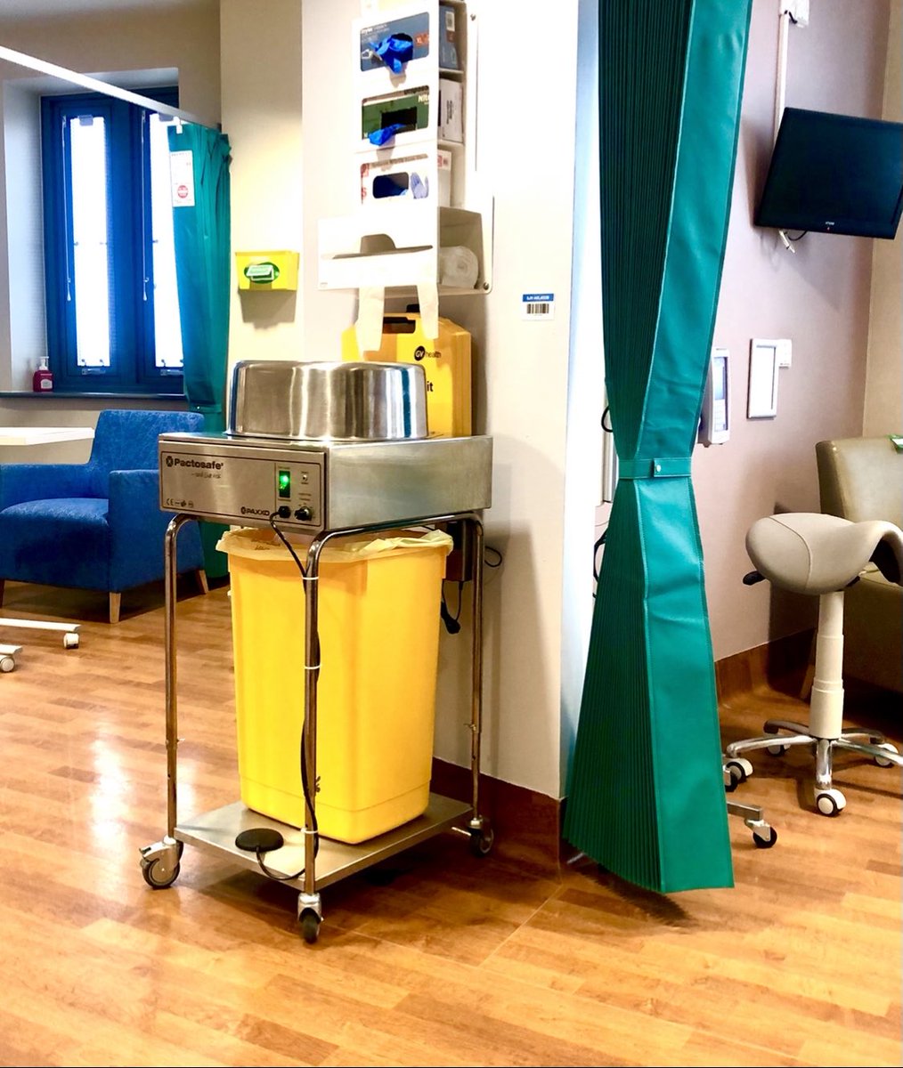 nisusmedical's tweet photo. If you are a #cancer #nurse administering #hazardousdrugs all #occupationalhealth protections should be used - #PPE #CSTDs safe handling of #cytotoxic #chemotherapy drugs & sealing up any associated #clinical waste in #Pactosafe - used as standard in #NHS & Private #Healthcare https://t.co/jUo7YbaKTz