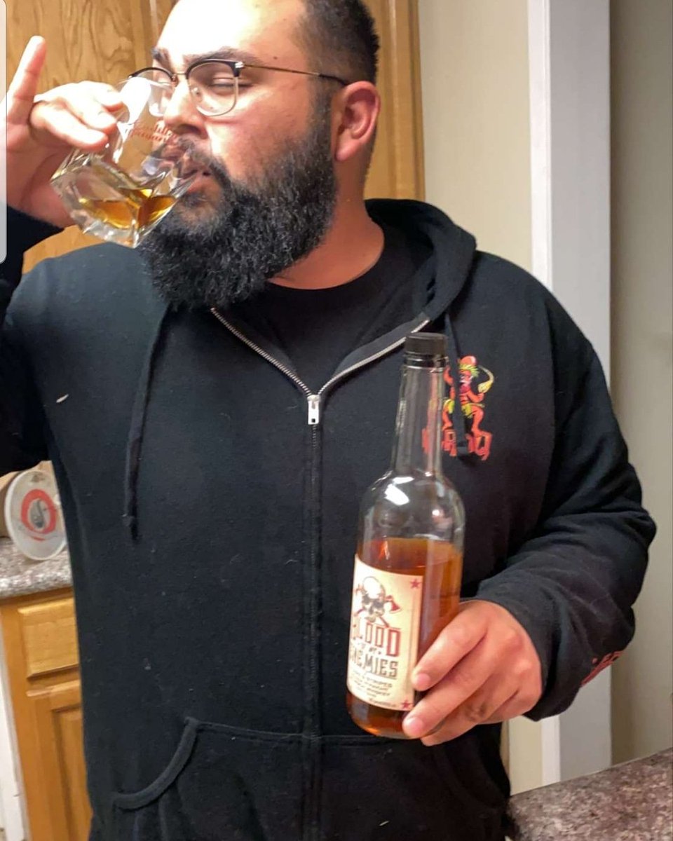 BOMEBourbon's tweet photo. Mondays.....amirite?
#bourbon #bourbonwhiskey #veteran #veteranowned #army #waco #Texas #veterans #houston #elpaso #killeen #sanantonio #specs #navy #airforce #marines #mma #lonestarstate #bourbonlife #troops #madeinamerica #betterintexas #shopspecs https://t.co/vAKdIZTgyn
