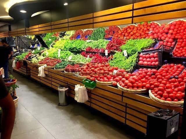 Yeni düzenleme ile bazı sebze ve meyveler artık tüketici tarafından seçilemeyecek ve açık alanlarda satılamayacak.