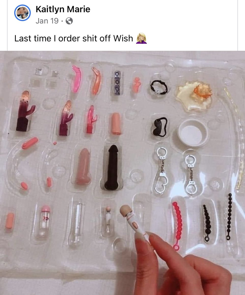 schwarze sexy unterwäsche Barbie's first sex toy set #lol #miniatures #ilovethiseventhoughitssmall  #smalldildo #smallanalbeads #smoll #barbie #sextoyz #cuffs #wishfail #wish  #vibrator #poolboymagazine