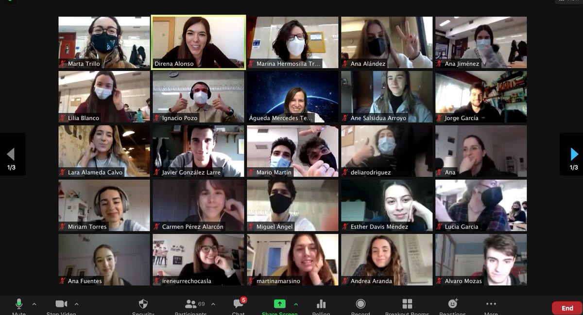 DirenaAC's tweet photo. Feliz por el ratito tan bueno que he pasado charlando con la clase de 3º de Biomedicina @UFVMadrid sobre el día a día de las #Detectivesdelcancer. Gracias a su profesora Águeda Tejera por acogerme y a @ASEICAnews por hacer posible #CONOCELAS #11F #DiaDeLaMujerYLaNinaEnLaCiencia https://t.co/drYUiK9NLq