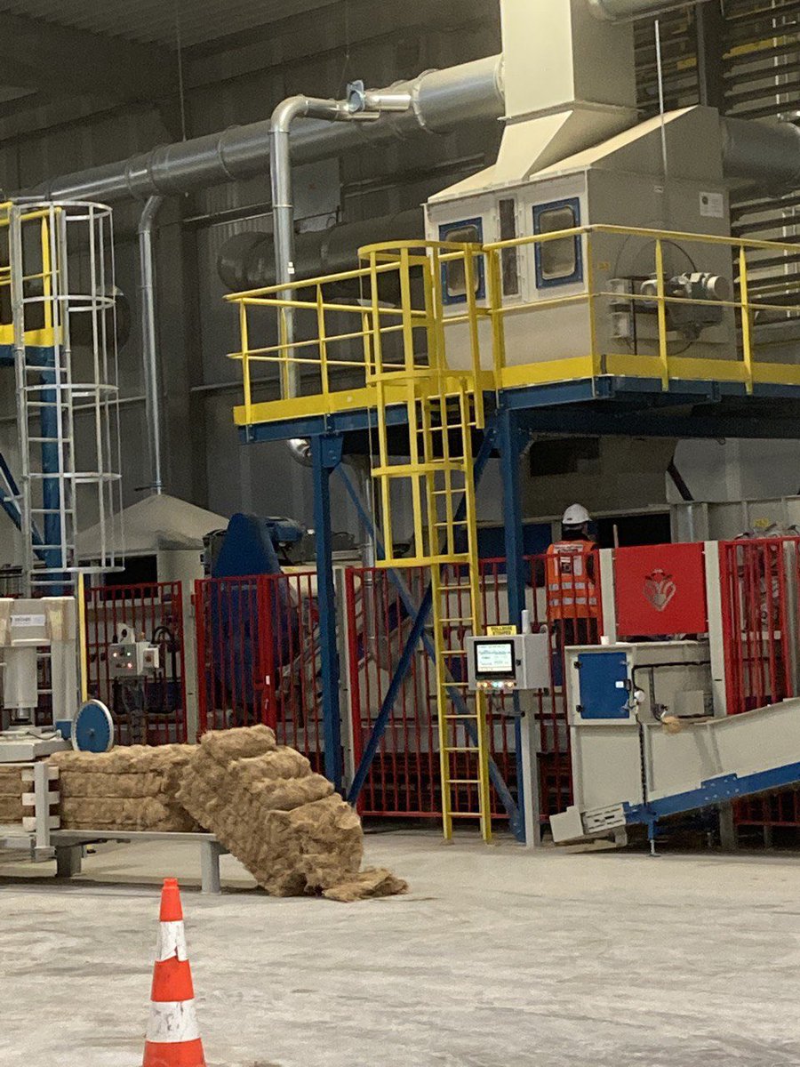 Xavier Bertrand tweet media