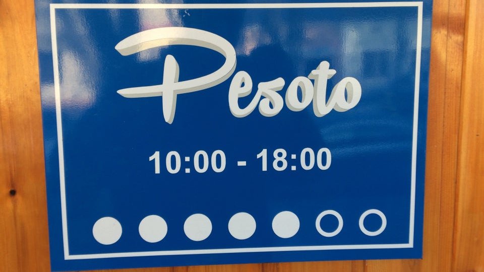 4sqMoldova's tweet photo. Cea mai populară companie de livări de comenzi din străinătate în #Moldova de pe #Foursquare e @Pesotomd. Ce alte platforme din cele folosite puteți recomanda? Lăsați o părere sau un sfat pe #FoursquareMoldova: 👉 https://t.co/1uQisfs7ko #Pesoto #PesotoMD (📷: @garris_on) https://t.co/mXPbE5l6xG