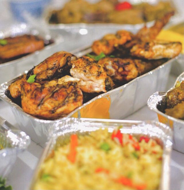 siyezadelivery's tweet photo. Kay’s Kitchen 

Let’s plug you in, she’s got the extension cord.

Best Home Made African Cuisine @kayskitchen_PE 🥘 based in Port Elizabeth by Young &amp; Dedicated Food Lover @Khanyalawu 

Lunch Times will never be the same, kindly show love &amp; follow them.

Siyeza Delivery Approves! https://t.co/SOfylsZwsq