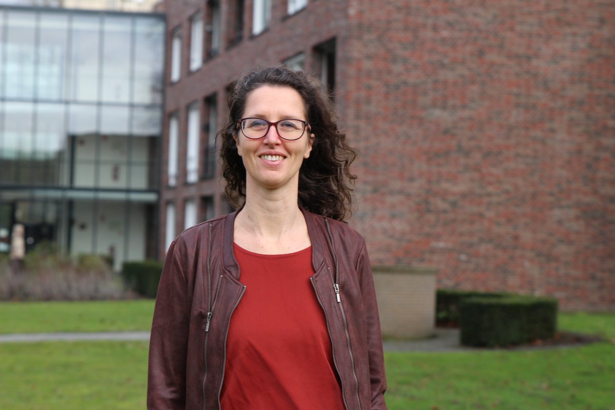 Vughterstede's tweet photo. Zaterdag 6 februari 2021 was Christel Abrahams, coördinator Samen Thuis met Vughterstede, te gast bij Blikveld/NOVO3. Ondersteunende diensten voor ouderen:  praktische zaken in en rondom het huis, begeleid vervoer, persoonlijke aandacht en verzorging. #hartvoorgoedezorg https://t.co/M2qiptbfxt
