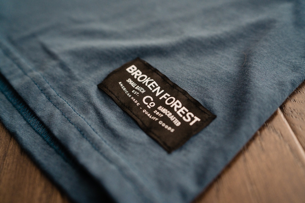 brokenforestco's tweet image. We spent countless hours creating the ideal basic tee. Our Ocean Standard Tees are custom cut and sewn to our specs for the best fit and feel.
l8r.it/h0hl
