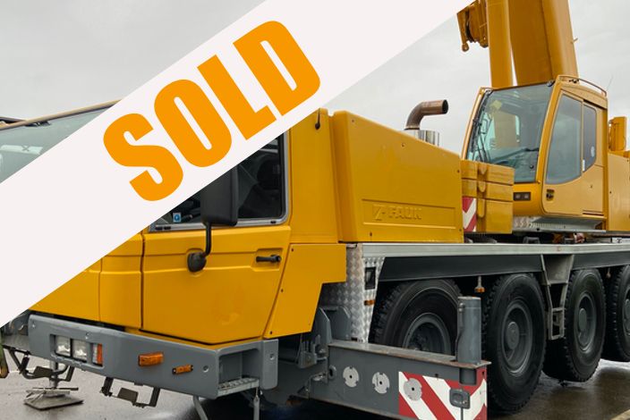 vemacrane's tweet photo. We have sold our ATF65-4 to a happy new customer in Poland. With a third party inspection we were able to find the best solution for this customer  We wish him many great lifts with his new machine.
#vemacrane #Faun #mobilecranes #cranesforsale #cranesold #allterraincrane #cranes https://t.co/ETPJZre2wL