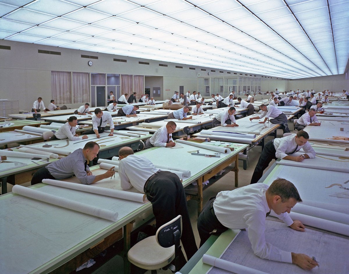 elsableda's tweet photo. The General Motors Technical Center, circa 1956. Designed by Eero Saarinen. Obsessed with it and its use of light. https://t.co/OP8UaHXl0x