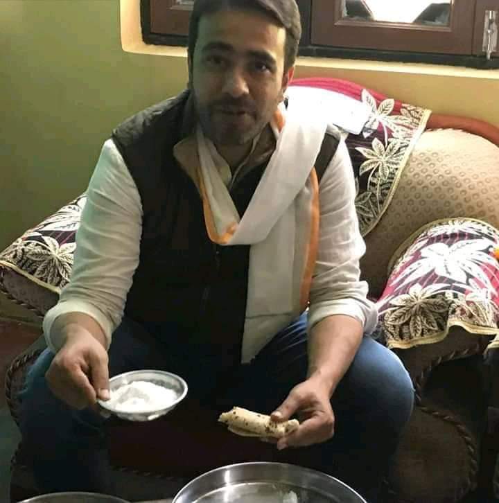 RajSinghBastiUP's tweet photo. तीन पीढ़ी, एक संघर्ष।
#ChaudharyCharanSingh #ChaudharyAjitSingh @jayantrld
#andolanjivi #KisanPanchayat @RLDparty @JayantkiJBaat https://t.co/T0ZDdWake4