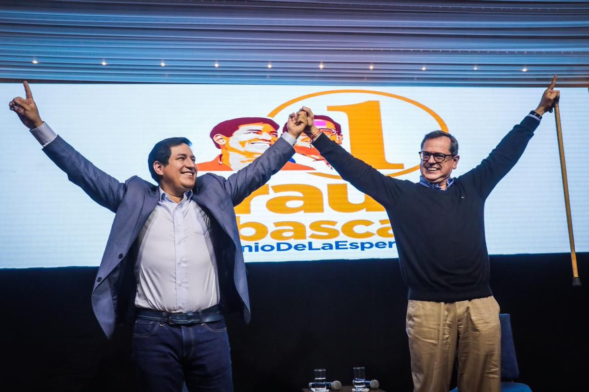 MedagliaUC's tweet photo. Felicitamos a Andrés Arauz y al compañero Rafael Correa, por las elecciones vividas ayer en Ecuador. 

Esperamos que el próximo 11 de abril, se termine  de consolidar el triunfo, que tanto espera el pueblo ecuatoriano, y la Patria Grande toda. https://t.co/vfFcESWWlJ