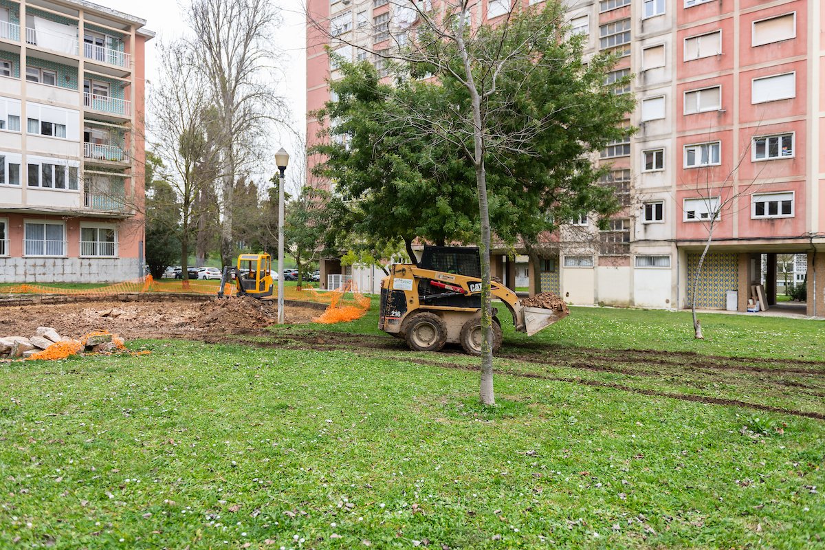 CamaraLisboa's tweet photo. Prosseguem as obras de requalificação nos logradouros da Av. dos Estados Unidos da América, num projeto integrado de criação do Corredor Verde de Alvalade.
#Lisboa #JFAlvalade #CML https://t.co/UadoK8mbGE