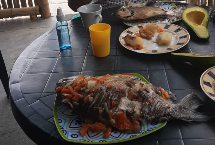 El_Propio___'s tweet photo. Gracias a Dios el almuerzo ya estuvo.
#Villavicencio #Meta #ElMeta. https://t.co/kdrQP6IMBa