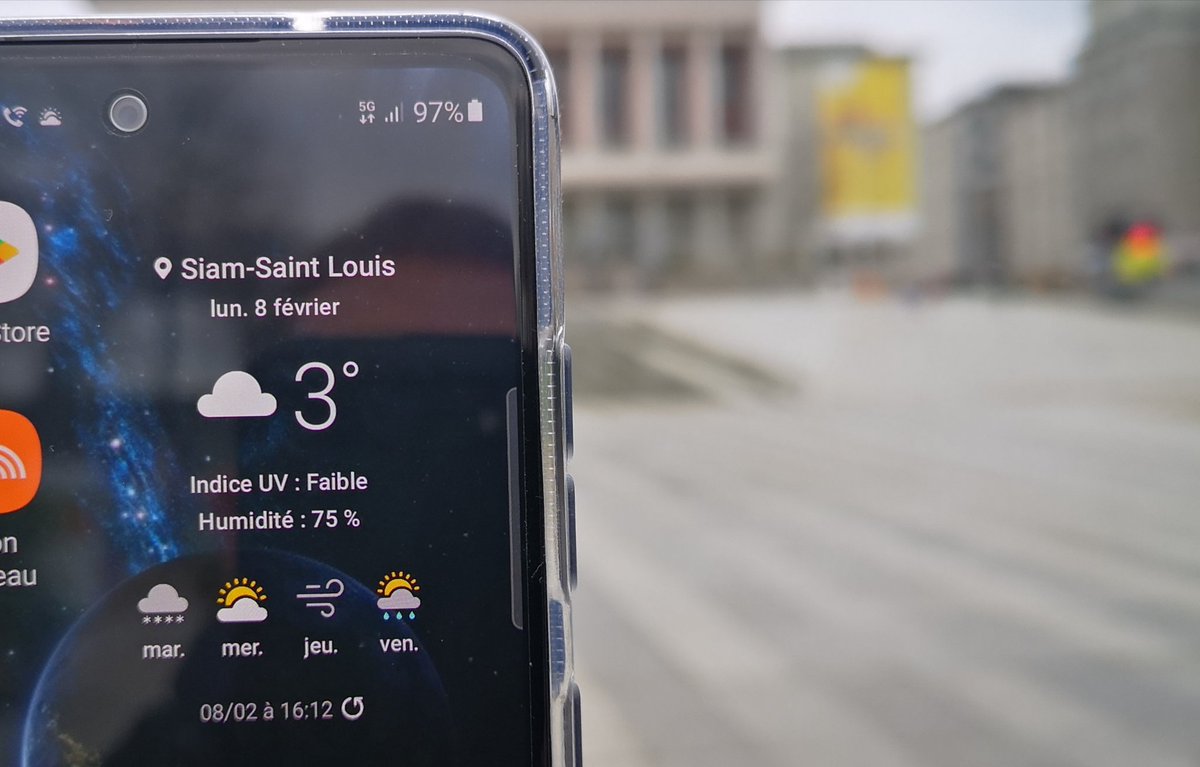 JJ_Gaouyer's tweet photo. 👍 Pas de doute, je suis à Brest...#5G https://t.co/G3afKJjDAb