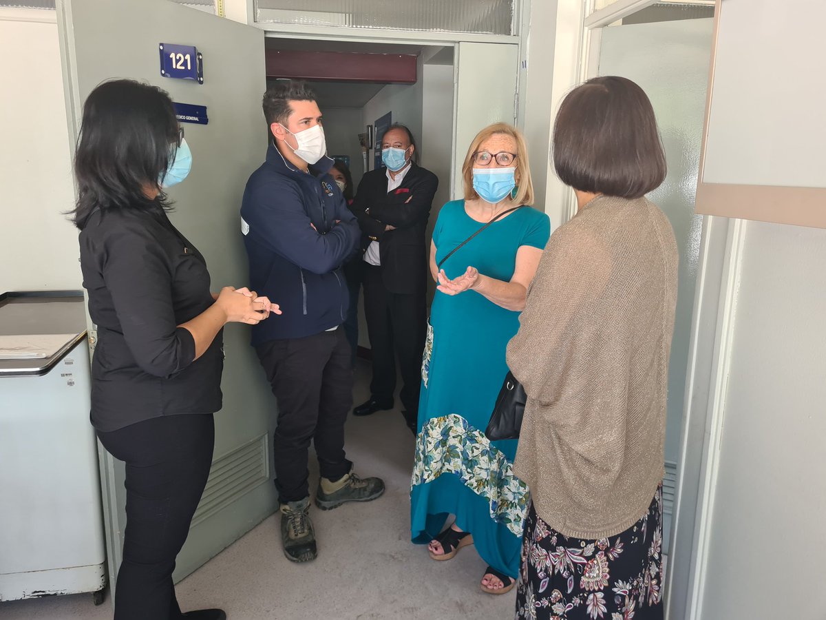 hcsba's tweet photo. Esta mañana, directores del @hcsba y del @serv_saludmc se reunieron con autoridades de la @usach para visitar algunas dependencias que podrían ser facilitadas para la atención de nuestros pacientes. 

#JuntosNosLevantamos https://t.co/TFq9Gjn7Rb