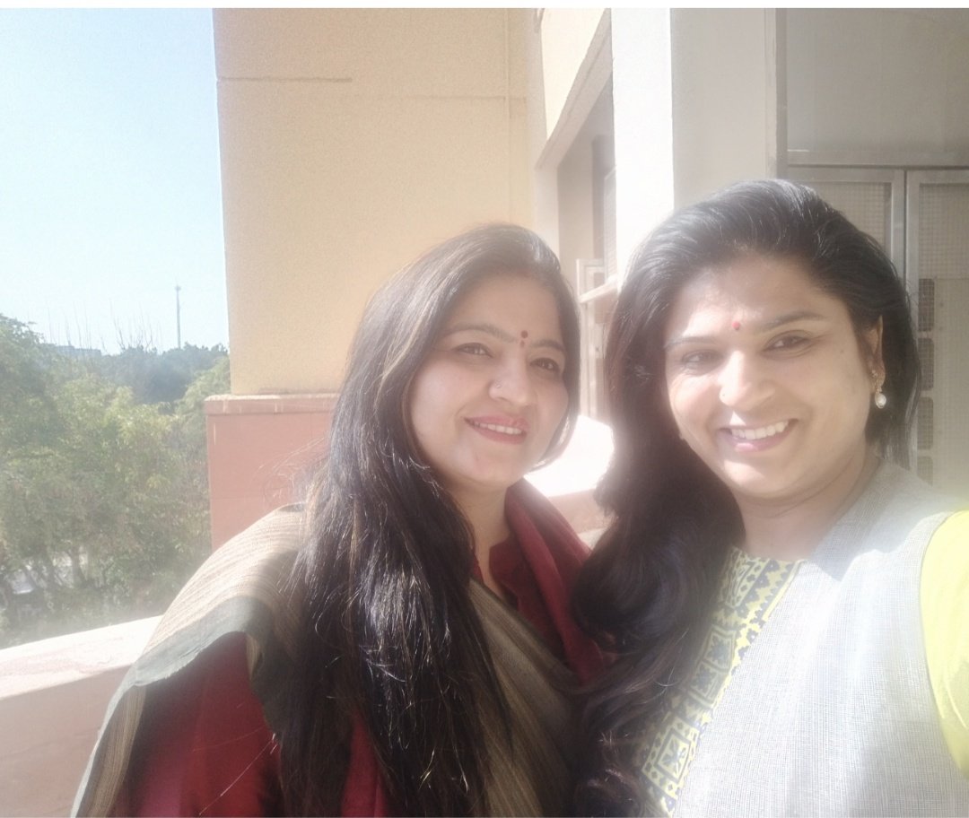 ShreshthaJoshi3's tweet photo. "जिक्र से नहीं फिक्र से पता चलता है कि दुनिया में कौन अपना है"
 मेरी परम मित्र कर्मठ ,सहज ,सरल, दिल्ली प्रदेश के प्रदेश अध्यक्ष एवं Dilhi corporations  की दबंग corporater @pparasharjhabjp @poonam_mahajan
@NrnShrestha @shivprakashbjp https://t.co/lK5aeCgueq
