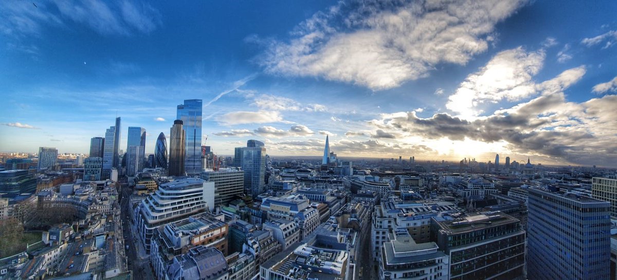 Our #Onsite team are treated to some stunning vistas which makes up for the cold and rain!

View from the top whilst maintaining a BMU yesterday at London Wall EC1.

#WeService #WeTest #WeRepair