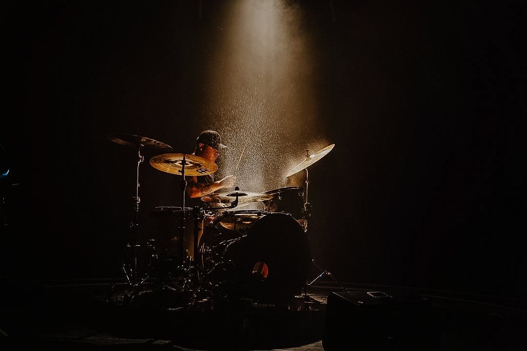 tbtokiohotel's tweet photo. 08.02.2019: @tokiohotel filming their video for #wirip in Berlin, DE https://t.co/daLHZKuksB