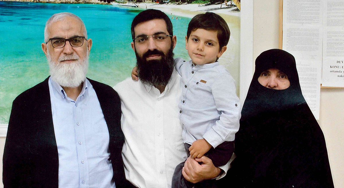 Annesini ve Babasını ağlattığınız  gibi. Rabbim de bu gece sizin Annenizi  babanızı ve eşlerinizi ağlatsın.