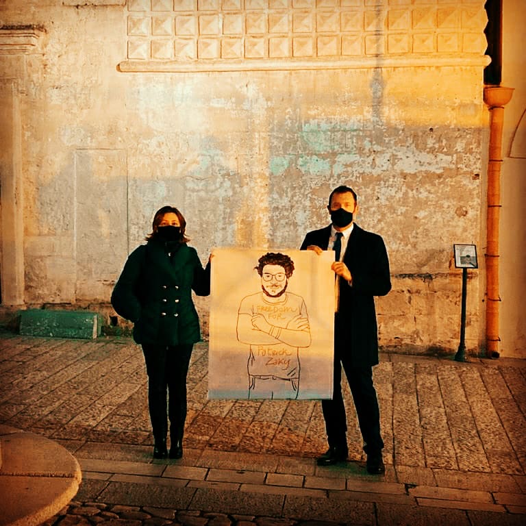 Pensare e immaginare un mondo diverso, libero e aperto, non può essere considerato un reato, a nessuna latitudine. La detenzione arbitraria e senza processo di Zaky costituisce un’inaccettabile violazione del diritti fondamentali dell’uomo. #freepatrickzaki