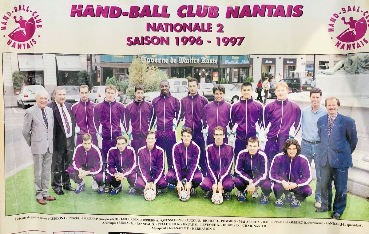 HandAddict's tweet image. Souvenirs souvenirs. Le @HBCNantes saison 96-97. Avec un certain @pelletier_gael au côté de Xavier Leveque. Silver Augou et compagnie... 🤩🤩🤩