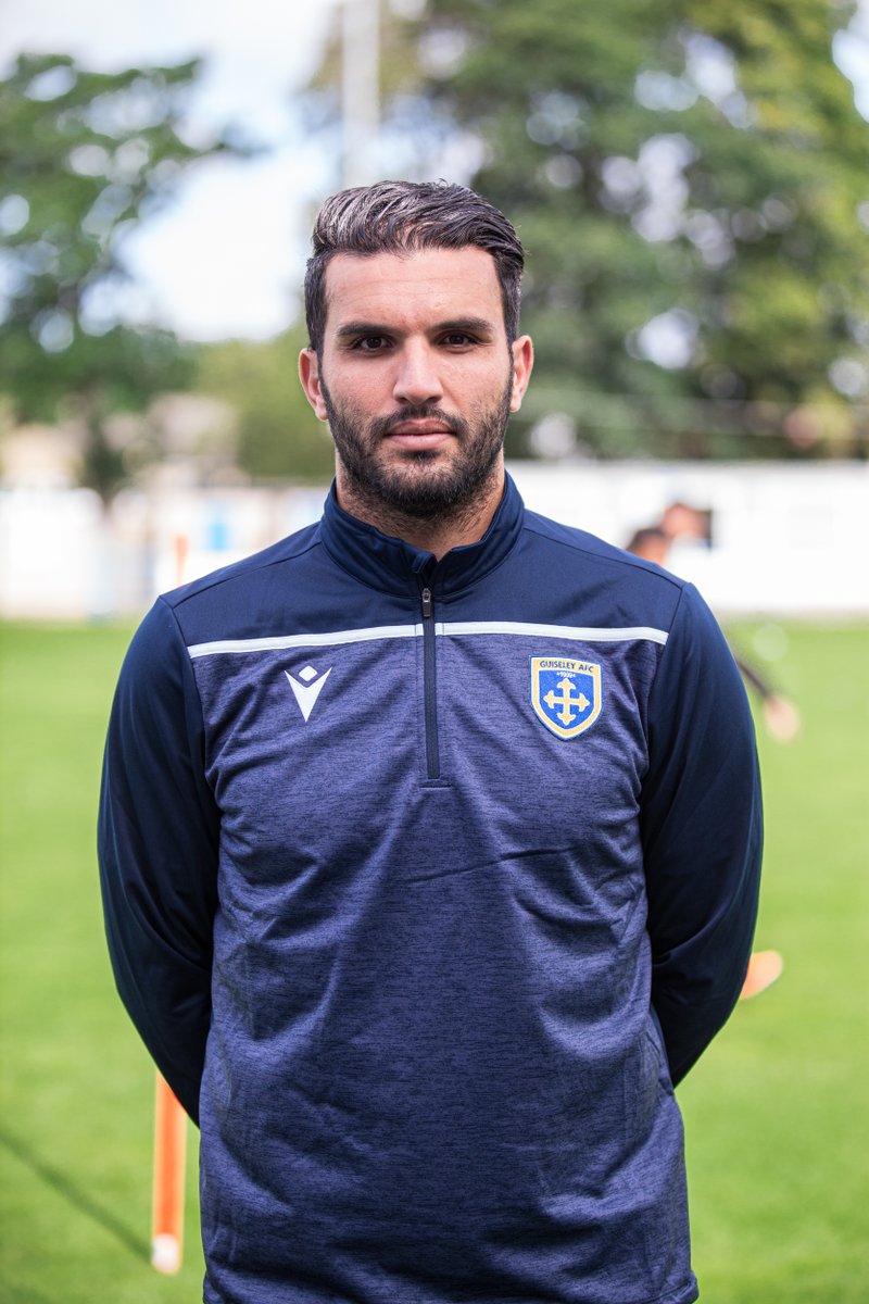 GuiseleyAFC's tweet photo. 🎊 | Happy Birthday captain! 

@BencherifHamza turns 33 today. #GAFC #GuiseleyTogether https://t.co/WMDlQq70cN