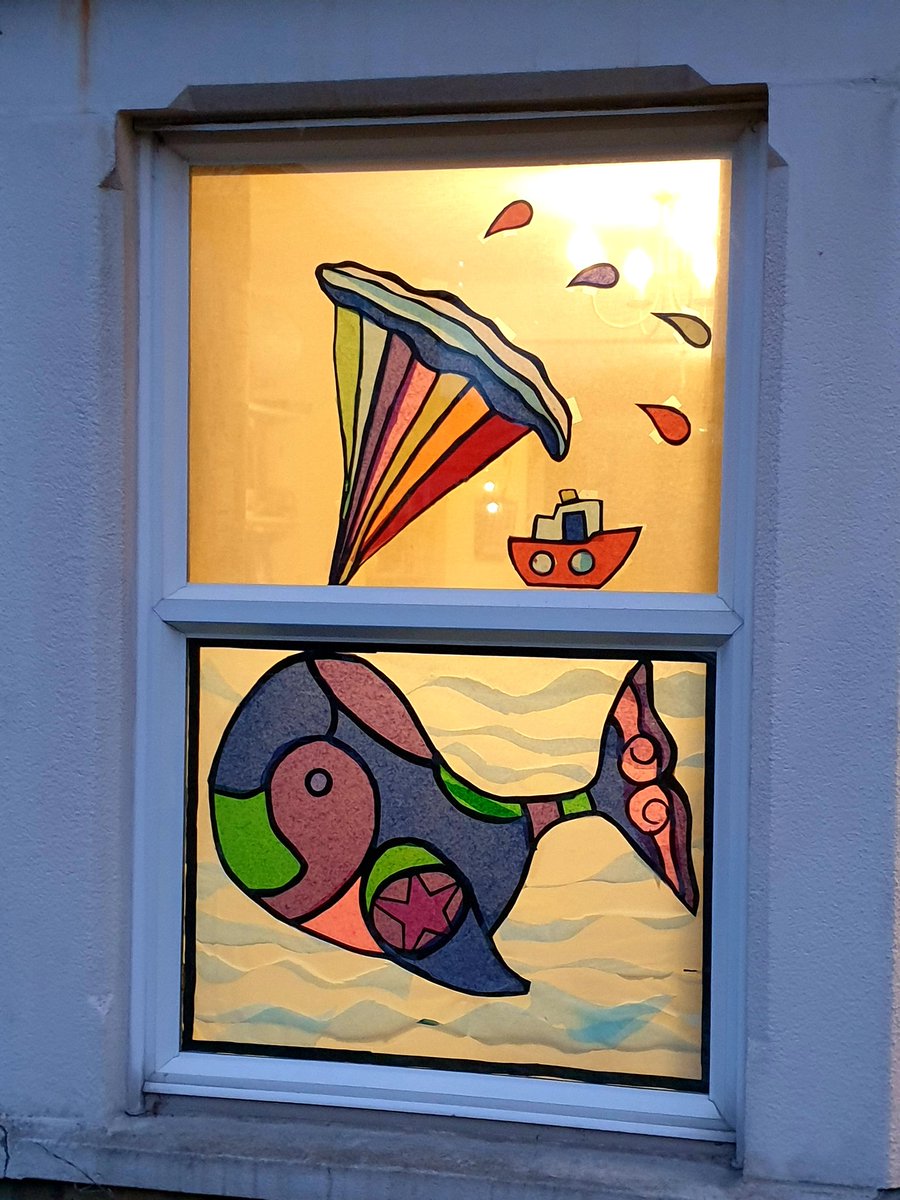 Wotdyamacallit's tweet photo. 'Thar she blows!' 🐋
My window for
#TheGreatBigArtExhibition2021 @firstsite @GormleyNews #Whale #Whalewhatching #windowart #rainbow https://t.co/rHjIQFla17