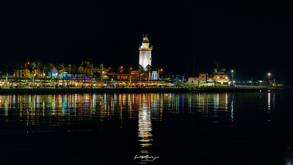 gabyrodrigo's tweet photo. Puerto, mar y Farola https://t.co/GRlicJM2oF