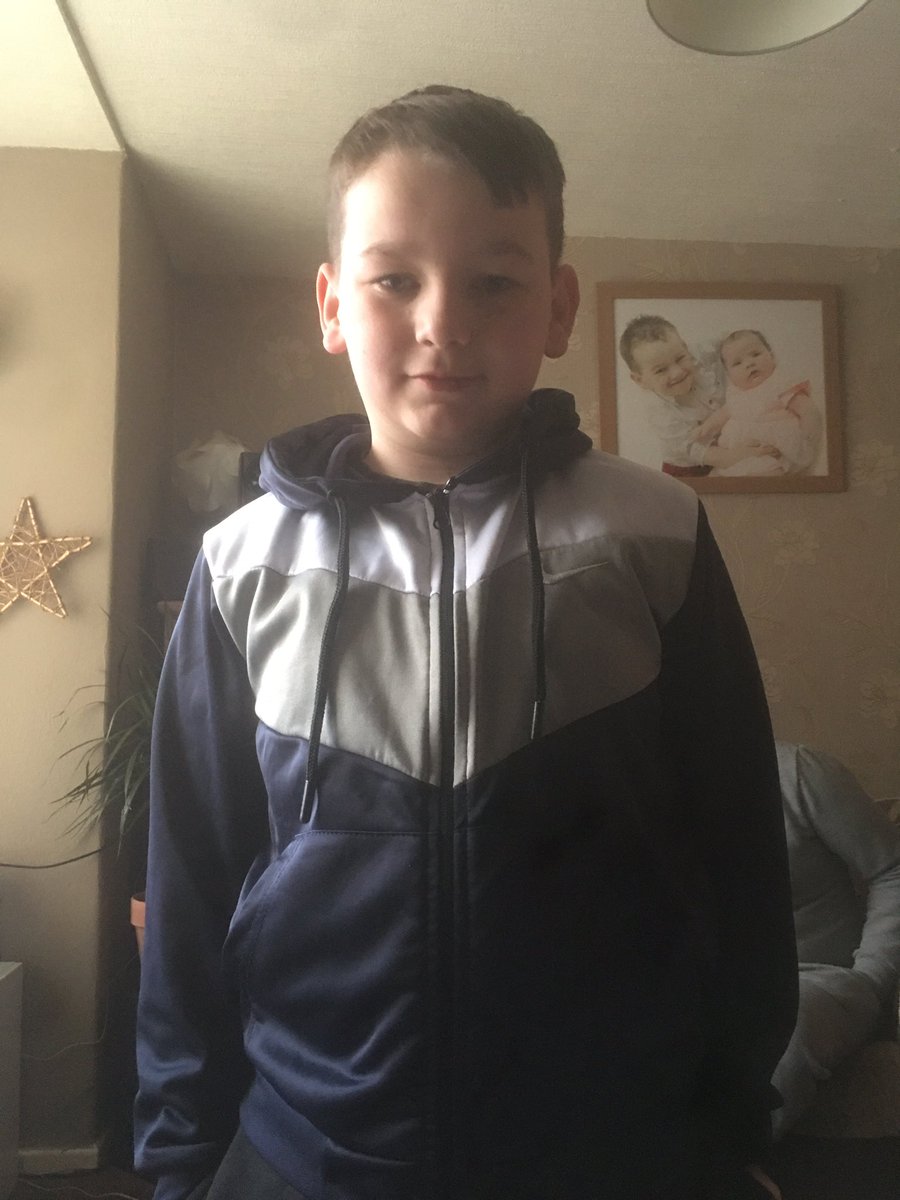 stacey (@lukemummy) on Twitter photo Luke ready for his jog this morning then he went and did some shopping with dad for the neighbour who is shielding love this boy 💙 #screenfeeetime #mentalhealth <a href="/CsChloestatham/">Miss Statham</a> @MrJLMather <a href="/PE_NewmanRC/">PE@Newman</a> <a href="/NewmanRCCollege/">Newman Catholic College</a> Luke ready for his jog this morning then he went and did some shopping with dad for the neighbour who is shielding love this boy 💙 #screenfeeetime #mentalhealth <a href="/CsChloestatham/">Miss Statham</a> @MrJLMather <a href="/PE_NewmanRC/">PE@Newman</a> <a href="/NewmanRCCollege/">Newman Catholic College</a>