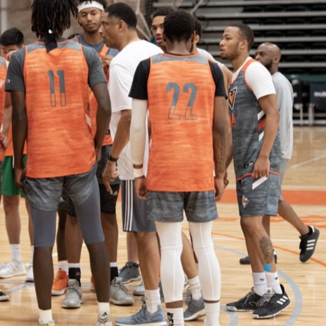 rickydocnelson's tweet image. This one got me hurting bad. I can’t believe I’m typing this. Sweet Lew! When I was six year’s old, I watched you coach my dad’s first recruit Wink Adams at UNLV. My family considered you a brother. You gave me a second chance in life and always kept your word. 
RIP Lew Hill🐐❤️