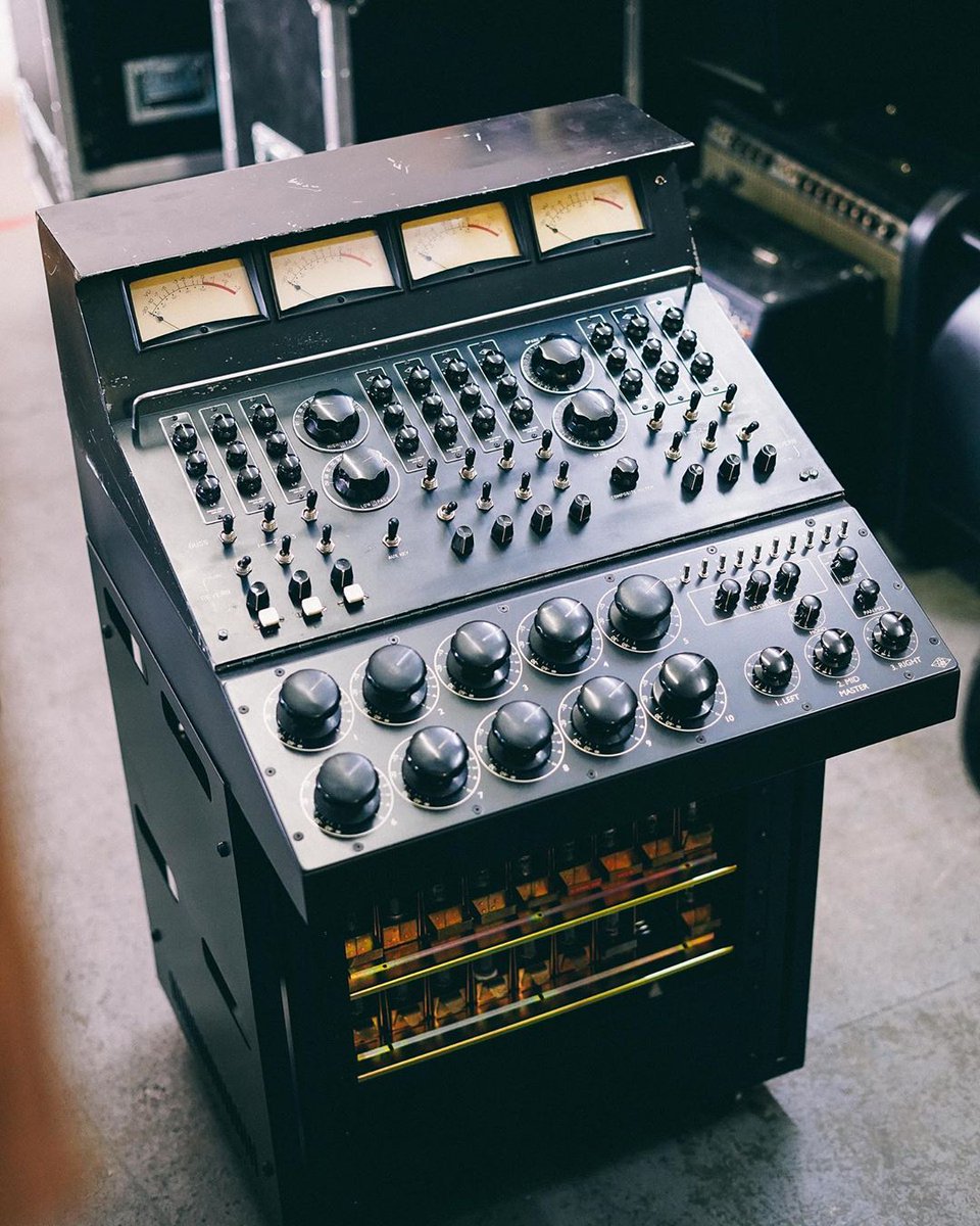 UAudio's tweet photo. #Craftsmanship ๐ ๏ธ This fully restored 1960's #UniversalAudio mixing desk uses all original parts, built to the highest standards we could hope for by @FunkyJunkLtd. Imagine tracking your band through this!
#MixEngineering #MixDesk #StudioRecording #HardwareRestoration https://t.co/mIj3FEW1cU