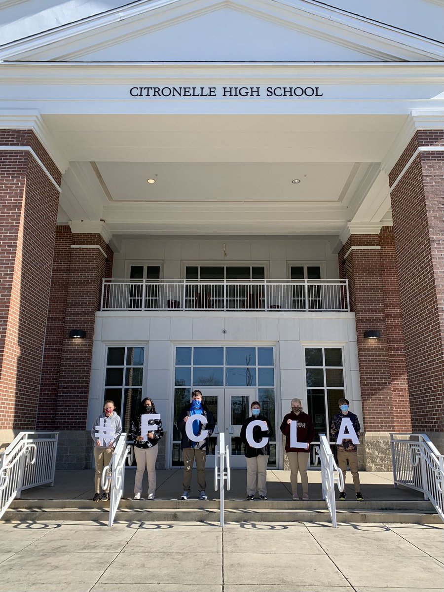 tweaver02's tweet photo. Citronelle High School is gearing up for #FCCLAweek #ccatrocks #wildcatnation https://t.co/AiwtTkOqT7