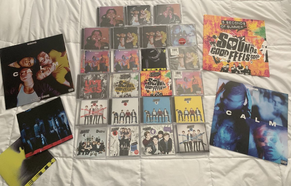 motorsportjade's tweet photo. to be honest, ever since i’ve started stanning 5sos, they’ve taken over my life in the best way. i’ve gotten through so much because of them and i’m truly grateful for it. they do kinda drain my bank account though, that’s the worst part hehe @Ashton5SOS @5SOS https://t.co/VSV0vGs9yO