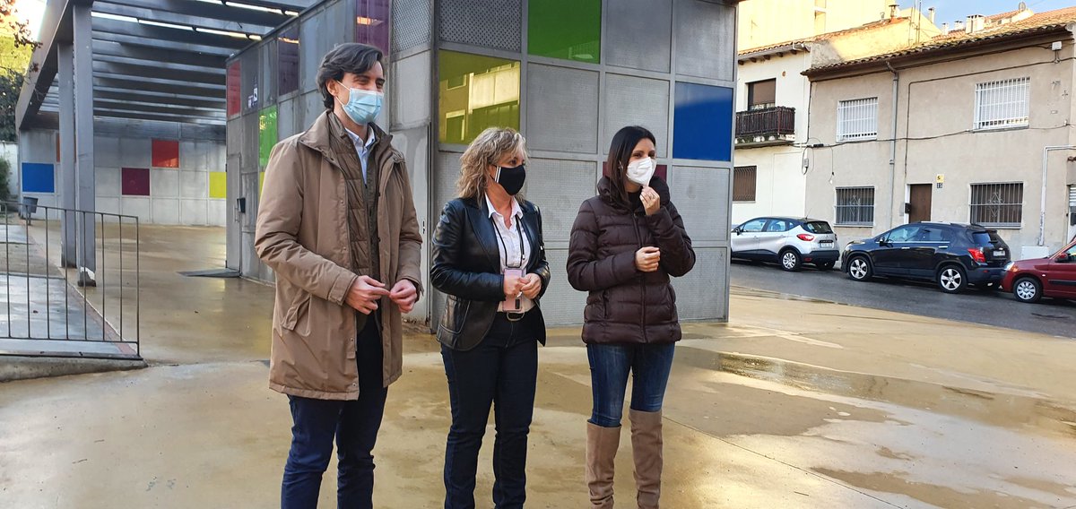 PP_Mollet's tweet photo. Desde el Partido Popular  de Mollet queremos agradecer la visita de @Lroldansu y  @Montesinospablo para conocer los graves problemas de ocupación y delincuencia que sufrimos en algunos barrios de nuestra ciudad.
@PPBarcelona_ 
@PPCatalunya 
@populares https://t.co/pq5sk2Fsfn