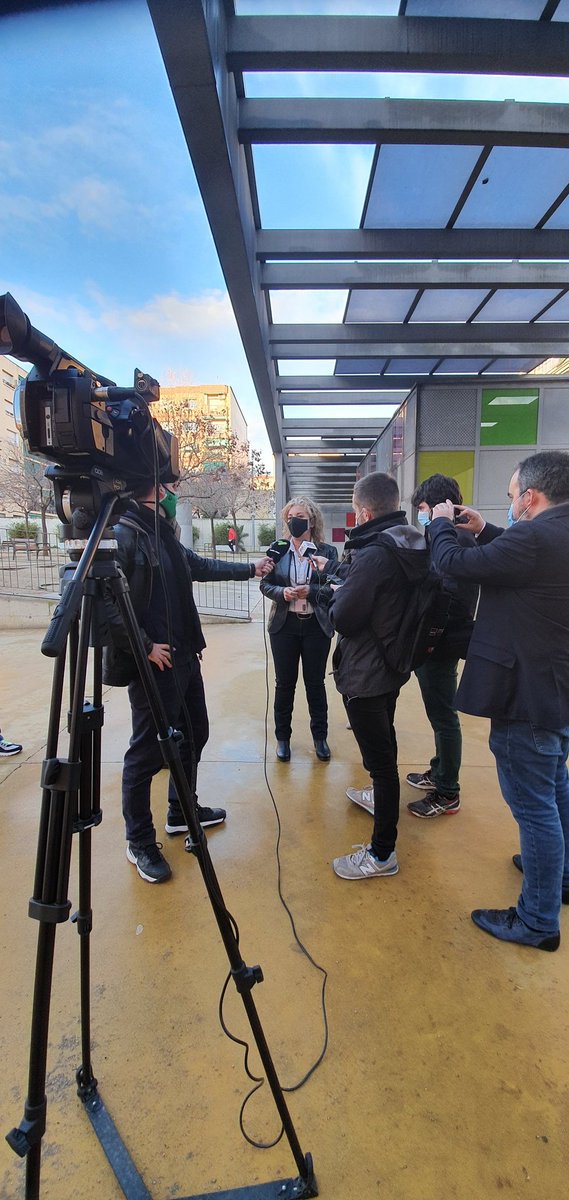 PP_Mollet's tweet photo. Desde el Partido Popular  de Mollet queremos agradecer la visita de @Lroldansu y  @Montesinospablo para conocer los graves problemas de ocupación y delincuencia que sufrimos en algunos barrios de nuestra ciudad.
@PPBarcelona_ 
@PPCatalunya 
@populares https://t.co/pq5sk2Fsfn