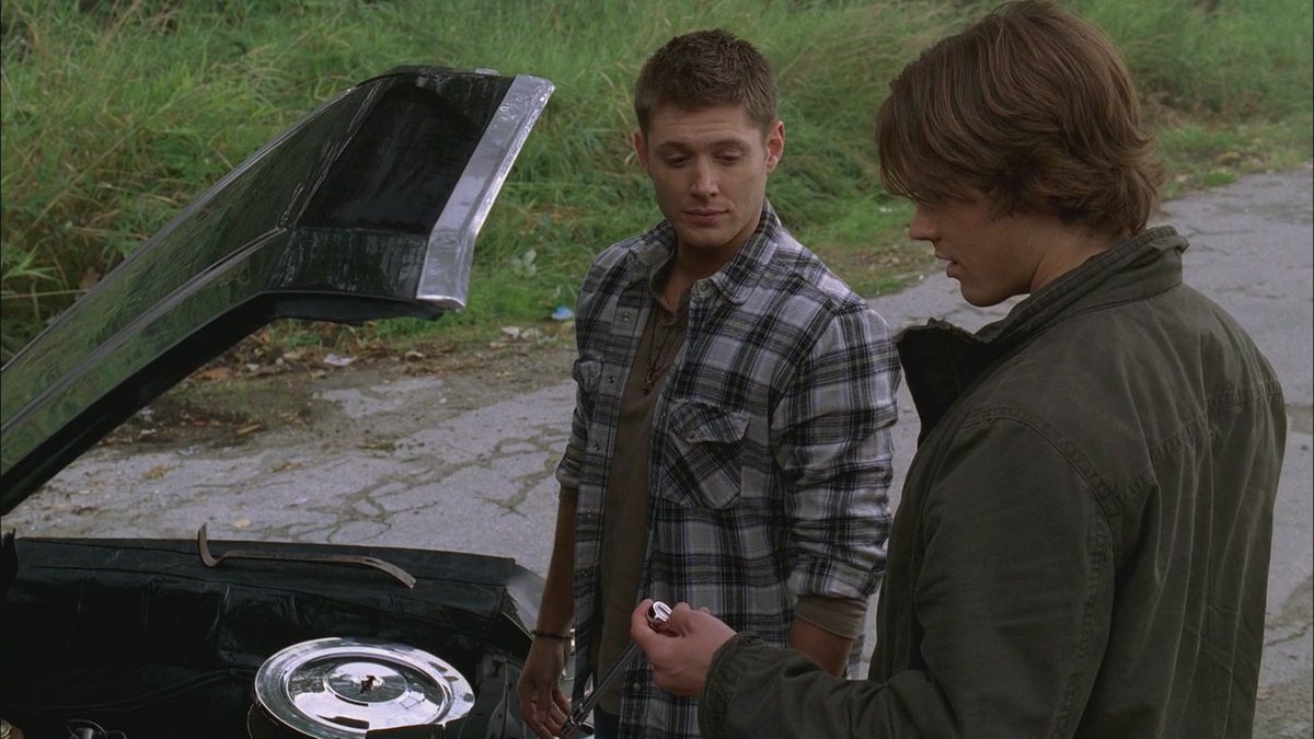 Jensen Ackles and Dean Winchester both have such a big brother personality. The one who gives this calm, who you know that will be there, that will take care of you. The responsible one. They have this protector-vibe that never fails melting my heart.Jensen        Dean