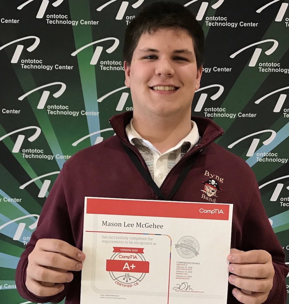 BPAOK4's tweet photo. It’s crazy to think that it has almost been a whole year since I became CompTIA A+ certified! This moment was the biggest step in my future career, and helped me in my competitions at State Leadership Conference! #BPAWeek #bpaallday @OklaBPA @National_BPA https://t.co/Az0mbFtjJI